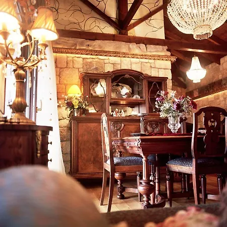 فندق Leventis Art 3*